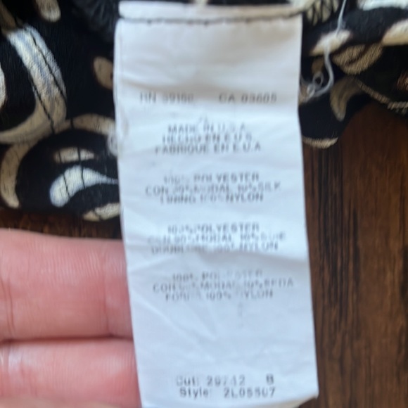 Karen Kane beautiful XS top - Picture 5 of 6